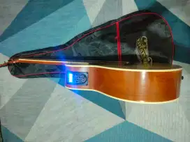 Gitar original lokal JR Sanjaya sudah preamp elektrik dan tuner