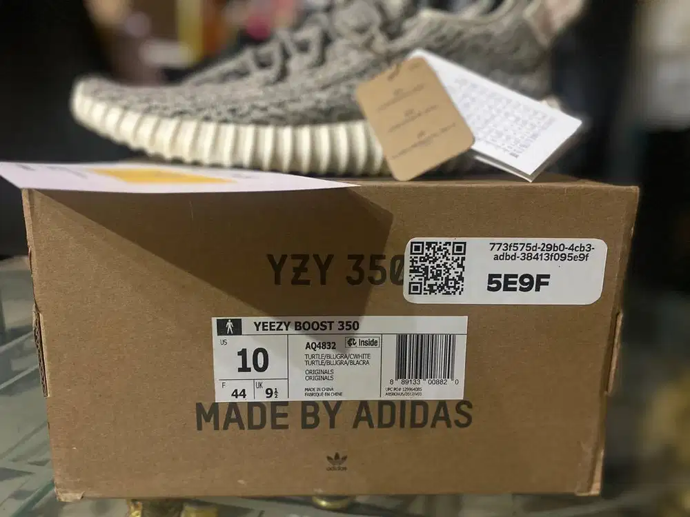 Adidas Yeezy Boost v1 Turtle Dove 100% Original