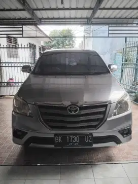 Innova 2.0 M/T 2015 (dp 15 jt)