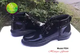 Sepatu PDH Resleting Satpam