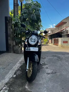 Scoopy 2021 atas nama sendiri tgn pertama