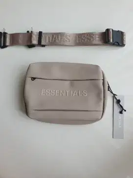 Tas Selempang Essentials Beige