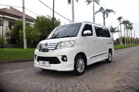 Dijual Mobil Bekas Daihatsu Luxio X Manual 2016 Putih - Kondisi Bagus!