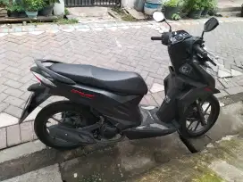 Beat deluxe 2023 seperti baru lkp km rendah