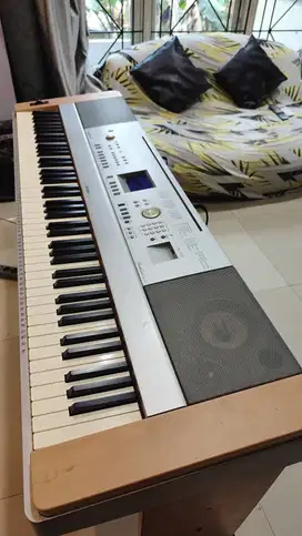 Dijual cepat Yamaha Digital Piano Portable Grand DGX 640