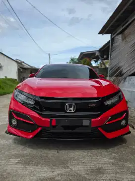 Honda civic hatchback rs 2020 merah