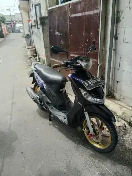 {for sale} yamaha mio smeli 2010