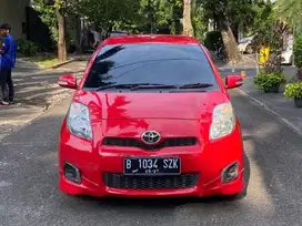 Yaris 1.5 E at 2012 Merah