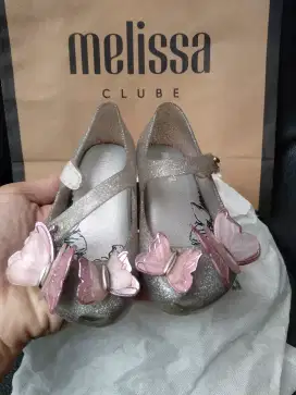 Dijual sepatu Melissa anak