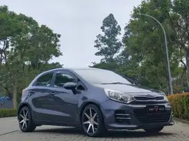 Kia Rio facelift 1.4 AT 2015