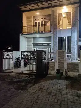 Rumah bagus 2 lantai harga murah di dekat sawojajar kota malang