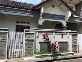 Rumah LUAS TERAWAT harga MURAH di Margahayu Metro Bandung di jual