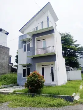 rumah cantik bersih siap huni