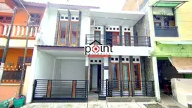 RUMAH BAGUS 2LT TENGAH KOTA SOLO BAGUS