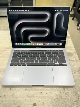 MACBOOK PRO 2020 13 INCHI 32/1TB CORE I5 SECOND ORIGINAL