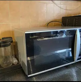 Dijual Microwave Panasonic NN-ST324MTTE 25L