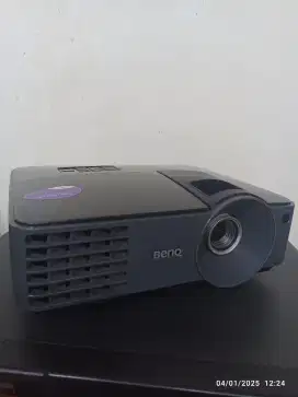 Proyektor benq MS502