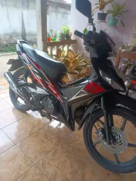 Jual BU Supra 125 PGM FI th 2014 pajak jalan kelustrikan normal dobel