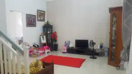 Dijual rumah di kemang pratama 3 bekasi