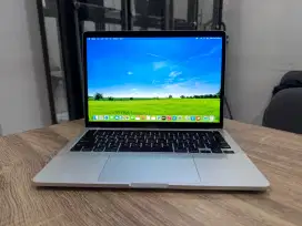 Macbook Pro 13-inch 2020 i7 32/1TB