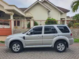 Ford Escape 2.3 limited AT  2010 Istimewa