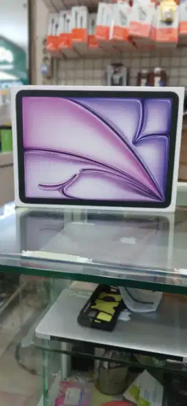 13iN ipad AiR 6 M2 256GB wifi only garansi 1 tahun