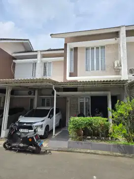 Rumah 2 Lantai Dekat Bandara Bangunan Baru Semi Furnished Full Renov