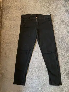 Celana skinny jeans (hitam)