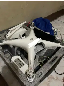 Drone dji phantom 4