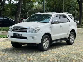 SUPER LOW KM TERAWAT ! Toyota Fortuner 2.5 G AT DIESEL SOLAR 2011