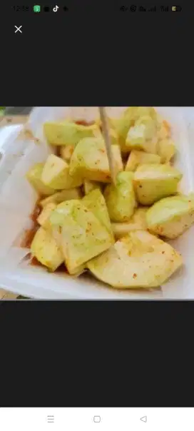 Rujak bumbu Jambu kristal