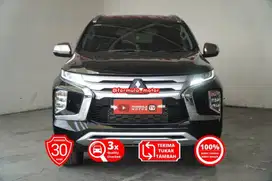 Mitsubishi Pajero Dakar 4x2 AT matic diesel solar 2022 hitam DP minim