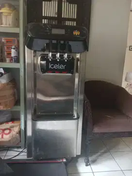 Mesin Pembuat Ice Cream