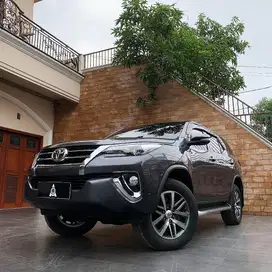 Toyota Fortuner 2.4 VRZ A/T 4 x 2 Tahun 2017