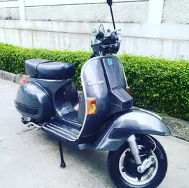 DIJUAL VESPA PX 150 th 1981 abu-abu