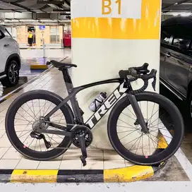 Trek Madone SLR Gen 6 Shimano Ultegra DI2