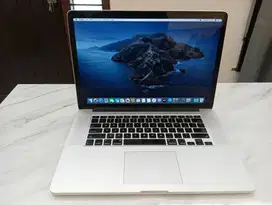 Macbook Pro Retina 15in Mid 2015 Core i7 16GB SSD 256GB