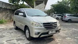 TOYOTA KIJANG INNOVA 2.0 G Bensin-MT 2014