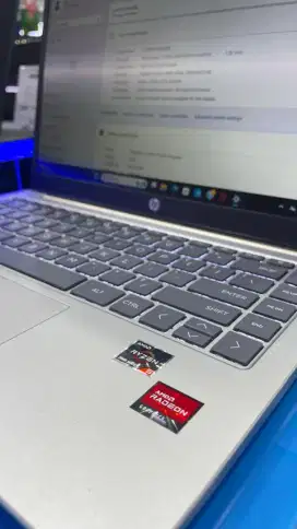 Laptop HP ryzen 5 7000 series