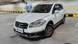 Pajak Panjang TDP 7JT Suzuki SX4 1.5 Cross Road Bensin-AT 2016 Putih