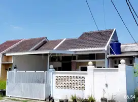 Dijual Cepat Rumah Full Renovasi Luas 86m2 di Driyorejo Gresik