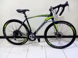 Roadbike odessy 27' pemakaian 2 bln mulus normal siap gowes