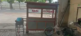 gerobak nasi goreng di jual dari pada tidak di pakai