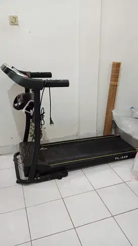 Treadmill totalfitness TL-246 Mulus dan Normal