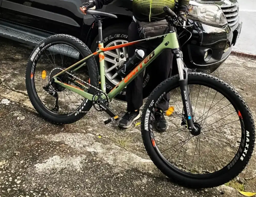 United Detroit 7.1 Carbon