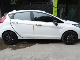 Ford Fiesta 2012 Bensin