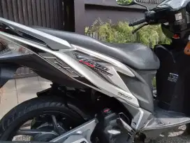 Honda Vario 125 Kzr 2013 idling stop istimewa Mulus