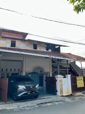 DIJUAL RUMAH 2 LANTAI LOKASI STRATEGIS NEGO!!