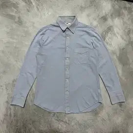 SHIRT UNIQLO KEMEJA LENGAN PANJANG BAHAN TEBAL BIRU MUDA ORIGINAL