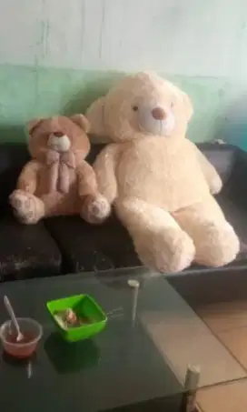 Boneka jumbo dan sedang